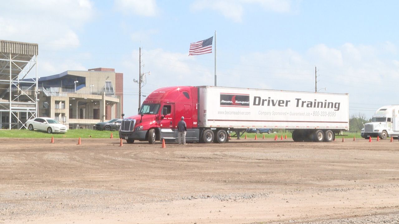 BIG TRUCK DRIVING TRAINING.jpg